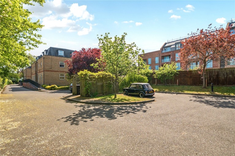 Images for Summer Crossing, Thames Ditton, Surrey