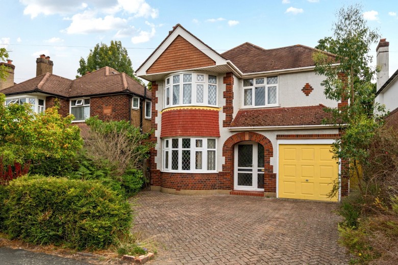 Click the photo for more details of Medina Avenue, Esher, Surrey