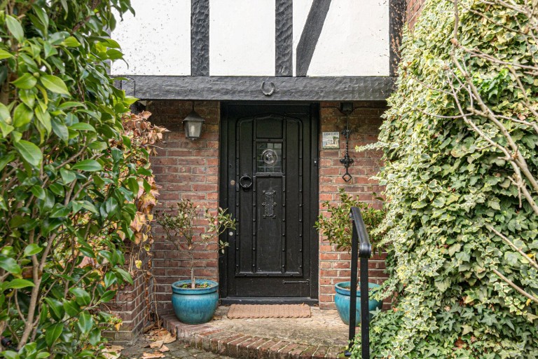 Images for Lammas Lane, Esher, Surrey