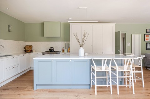 Click the photo for more details of Parkwood Avenue, Esher, Surrey