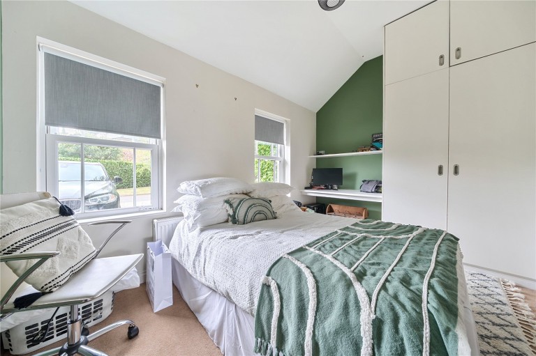 Images for Heatherset Close, Esher, Surrey