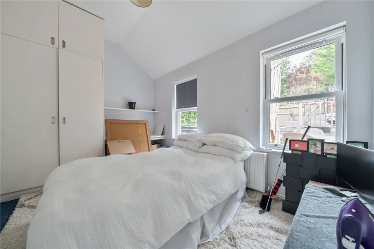 Images for Heatherset Close, Esher, Surrey