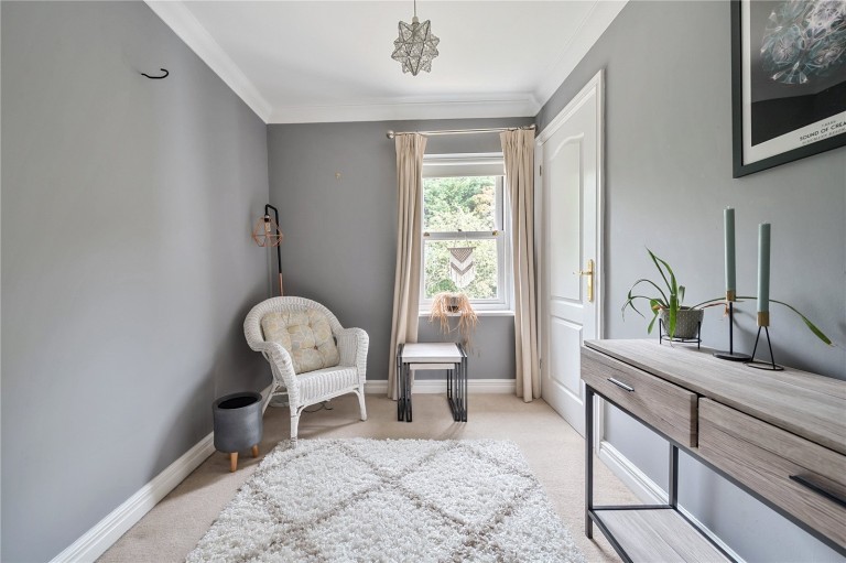 Images for Heatherset Close, Esher, Surrey