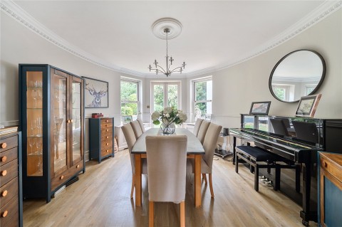 Click the photo for more details of Heatherset Close, Esher, Surrey
