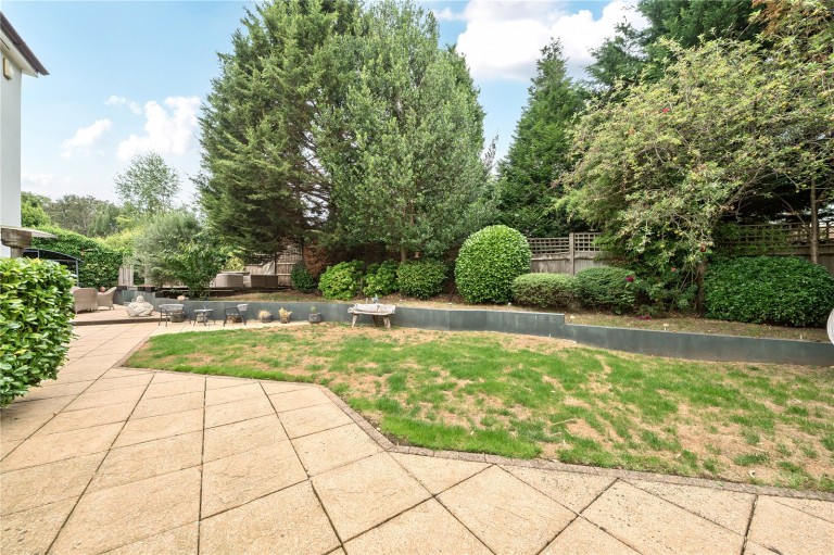 Images for Heatherset Close, Esher, Surrey