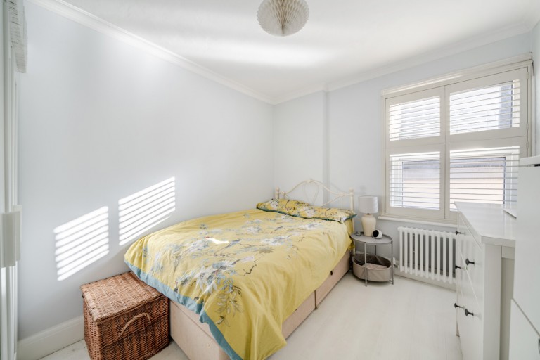 Images for Summer Road, Thames Ditton, Surrey