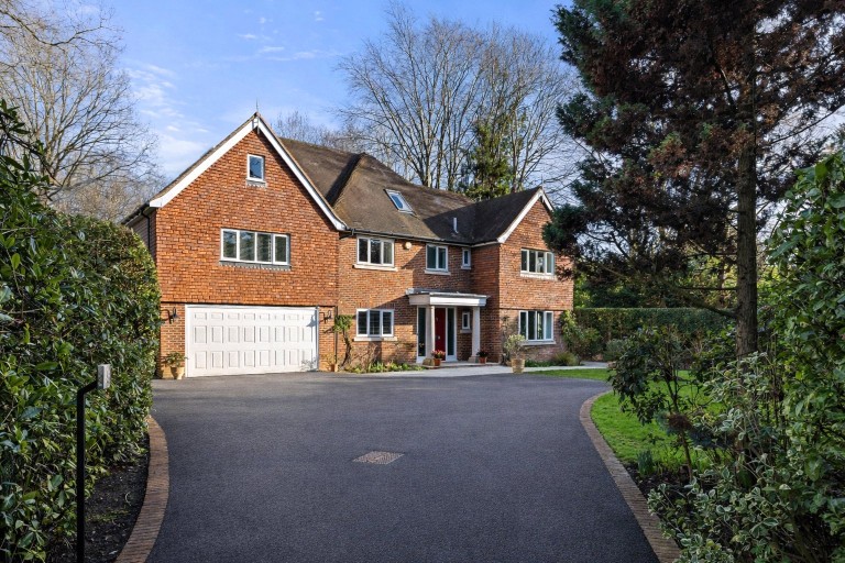 Images for Albany Close, Esher, Surrey