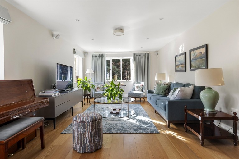 Images for Albany Close, Esher, Surrey