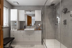 Images for Albany Close, Esher, Surrey