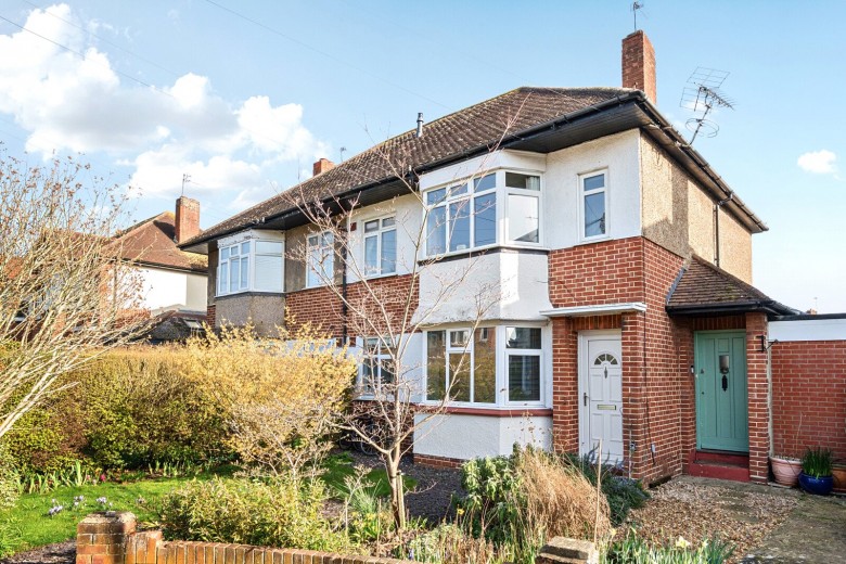 Click the photo for more details of Warwick Road, Thames Ditton, Surrey