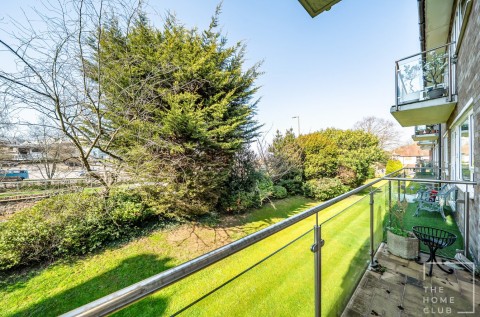 Click the photo for more details of Hillbrow Court, Esher, Surrey