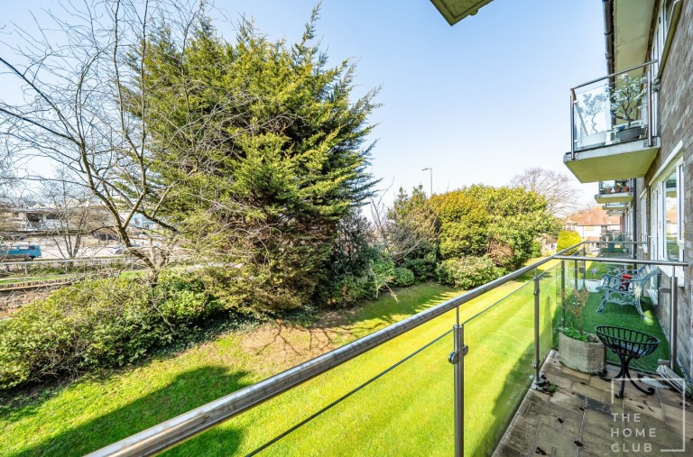 Images for Hillbrow Court, Esher, Surrey
