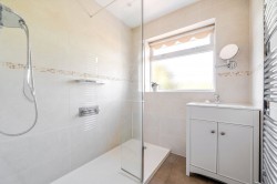 Images for Harefield, Esher, Surrey