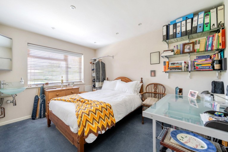 Images for Harefield, Esher, Surrey