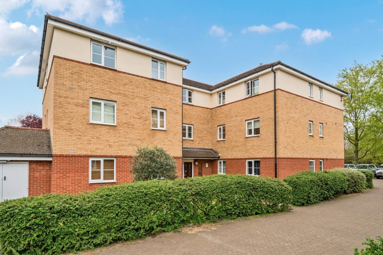 Images for Sherriff Close, Esher, Surrey