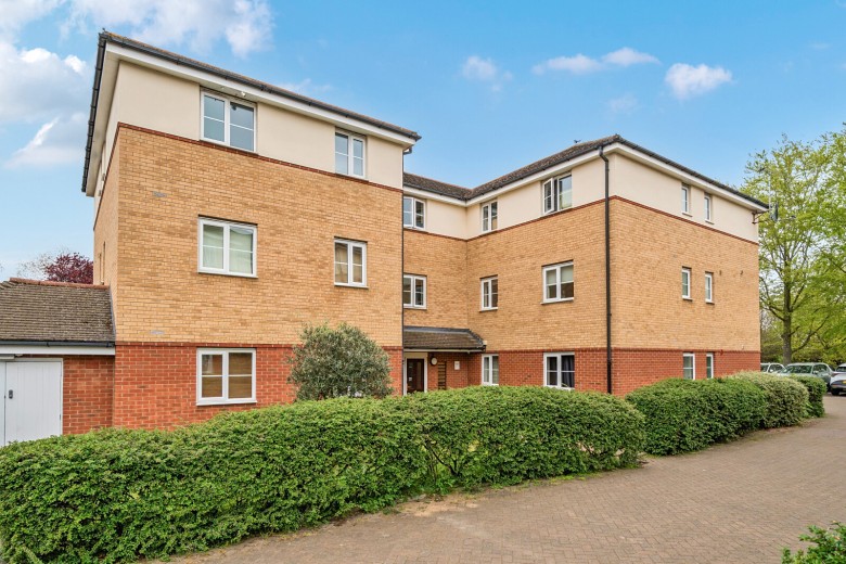 Click the photo for more details of Sherriff Close, Esher, Surrey