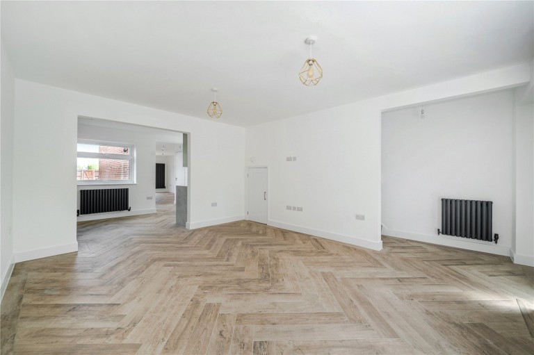 Images for Summer Road, Thames Ditton, Surrey