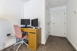 Images for Glasgow, Battlefield