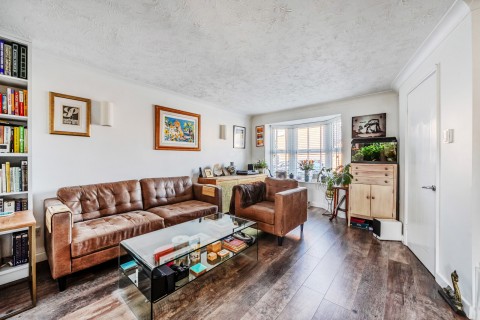 Click the photo for more details of Cater Gardens, Guildford, Surrey