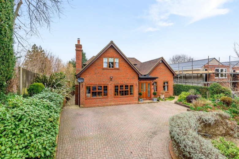 Click the photo for more details of The Mount, Guildford, GU2