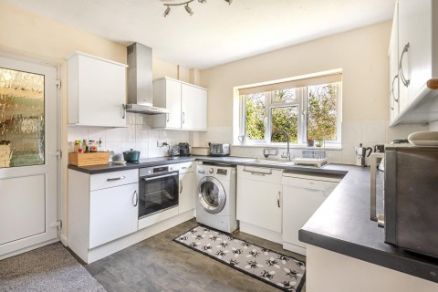 Click the photo for more details of The Mount, Guildford, GU2
