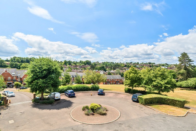 Images for Newlands Crescent, Guildford, Surrey