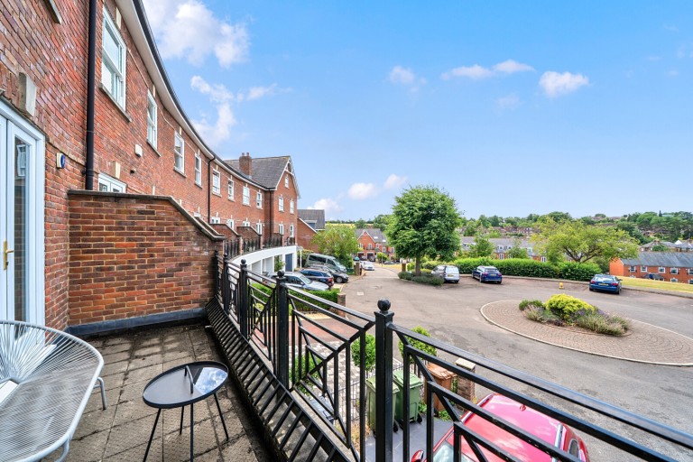 Images for Newlands Crescent, Guildford, Surrey