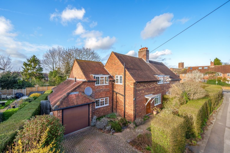 Click the photo for more details of Elmside, Guildford, GU2