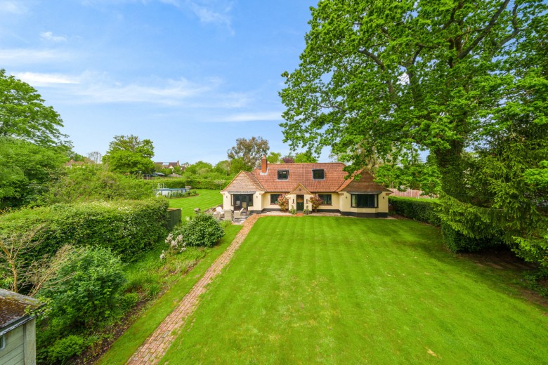 Click the photo for more details of Broadstreet Common, Wood Street Village, GU3