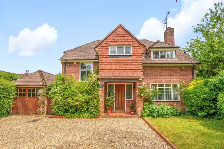 Click the photo for more details of Horseshoe Lane East, Merrow, GU1