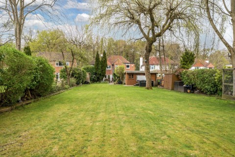 Click the photo for more details of Guildford Road, Normandy, GU3