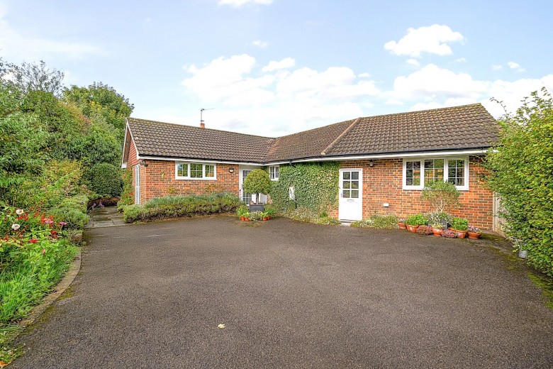Click the photo for more details of Wilderness Road, Guildford, GU2