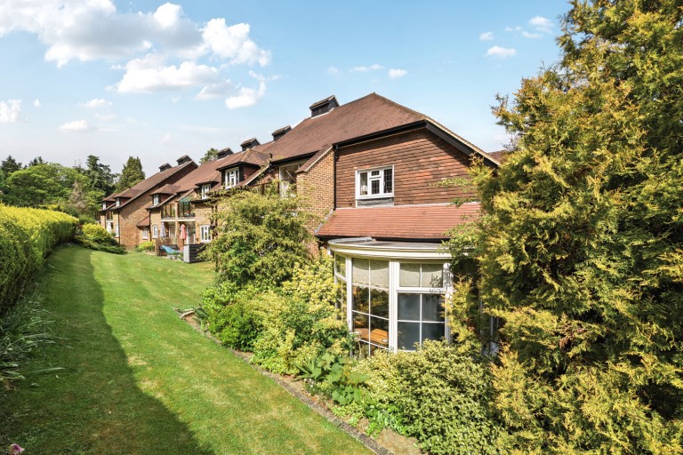Images for Chestnut Avenue, Guildford, Surrey