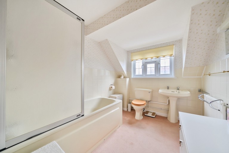 Images for Chestnut Avenue, Guildford, Surrey