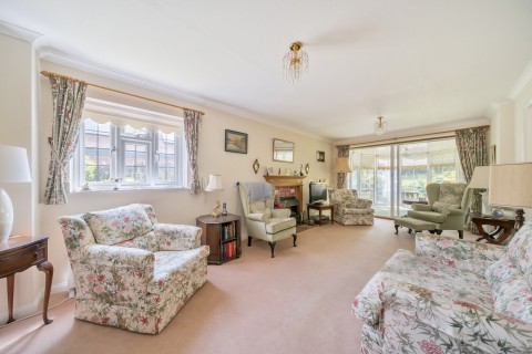 Click the photo for more details of Chestnut Avenue, Guildford, Surrey