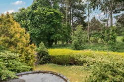 Images for Chestnut Avenue, Guildford, Surrey