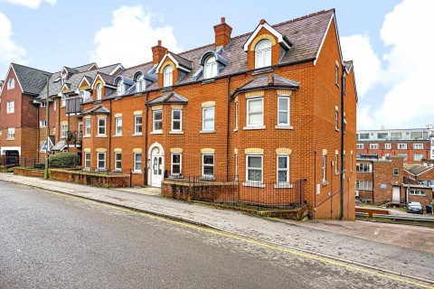 Click the photo for more details of Sydenham Road, Guildford, Surrey