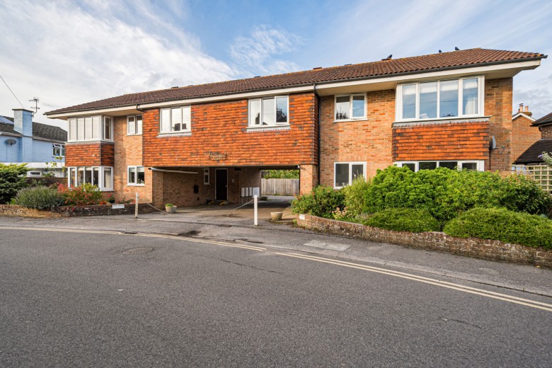 Click the photo for more details of Station Road, Shalford, Guildford Surrey