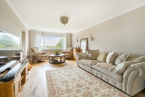 Click the photo for more details of Mountside, Guildford, GU2