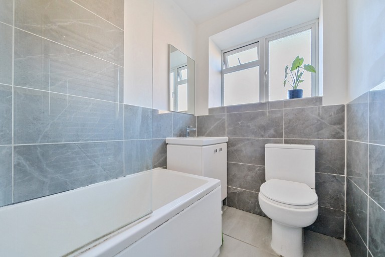 Images for Grosvenor Court, Burpham, Guildford, Surrey