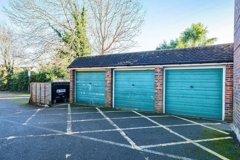 Images for Grosvenor Court, Burpham, Guildford, Surrey