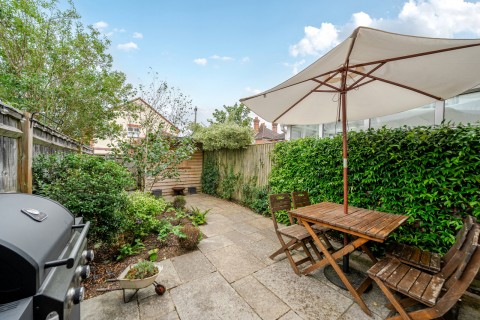 Click the photo for more details of Weald Close, Shalford, Surrey