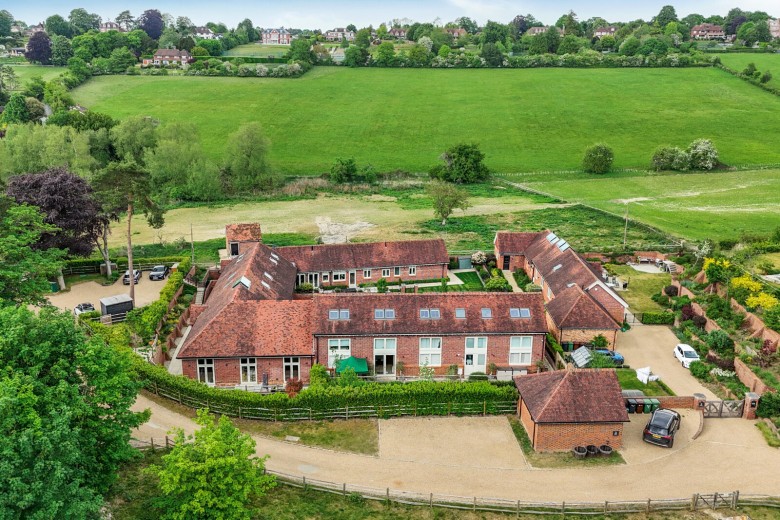 Click the photo for more details of Halfpenny Lane, Guildford, Surrey