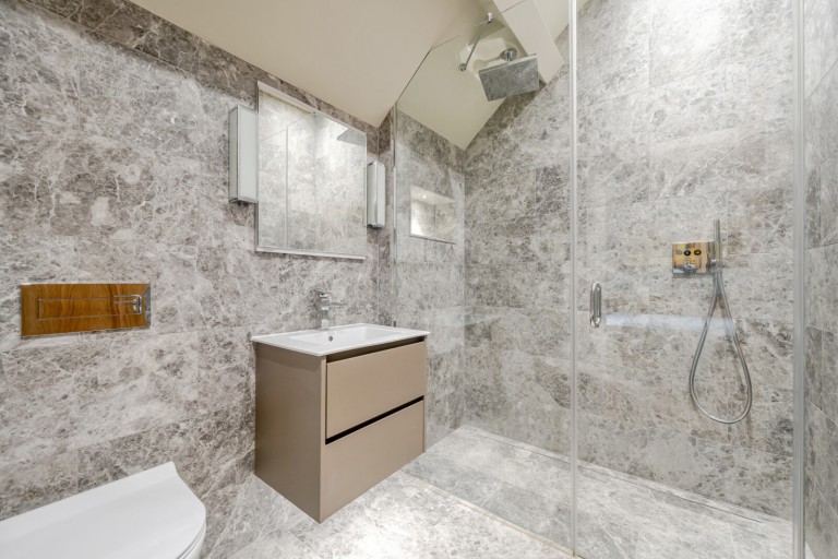 Images for Halfpenny Lane, Guildford, Surrey