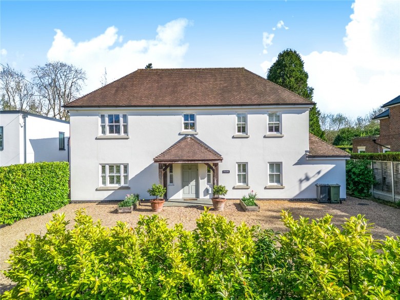 Click the photo for more details of The Highlands, East Horsley, KT24
