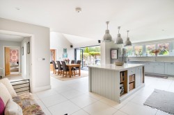 Images for The Highlands, East Horsley, KT24