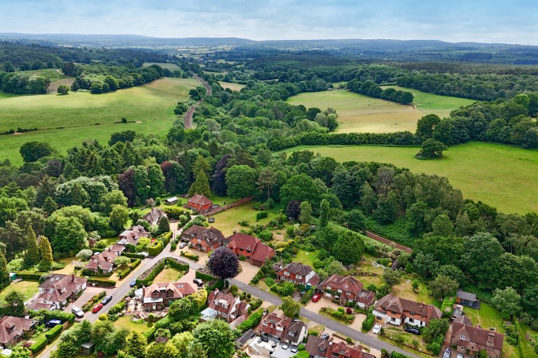 Images for Roseacre Gardens, Chilworth, Guildford