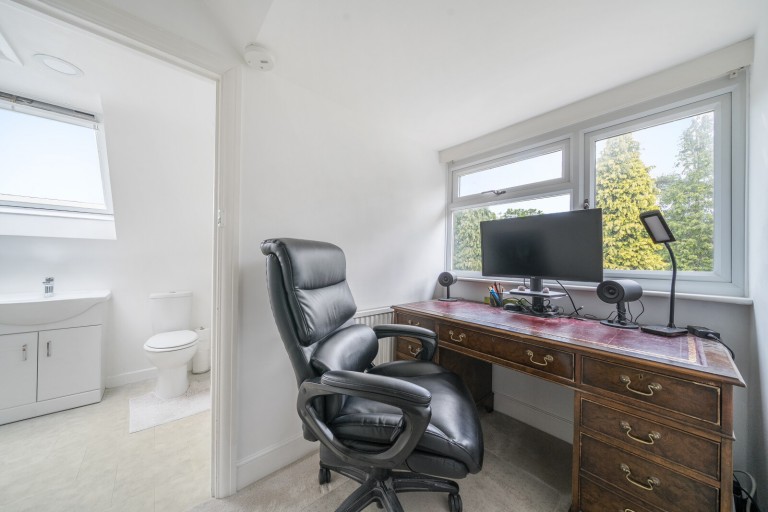 Images for Roseacre Gardens, Chilworth, Guildford