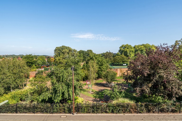 Images for Nightingale Road, Guildford, Surrey