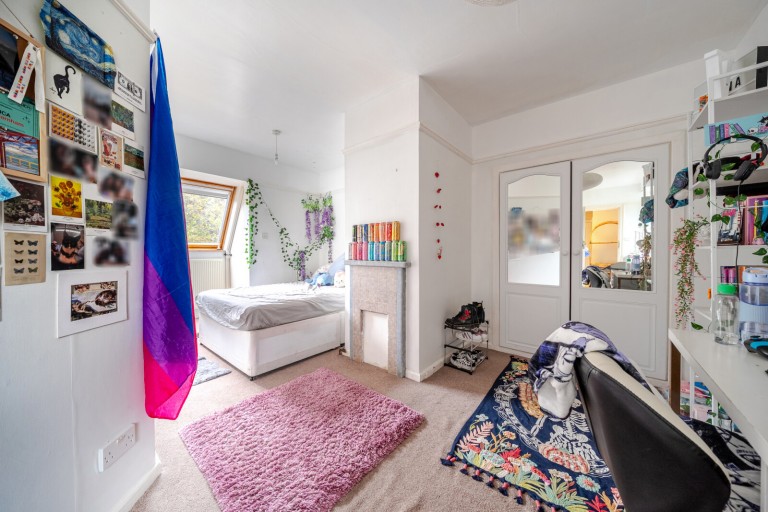 Images for Curling Vale, Guildford, Surrey